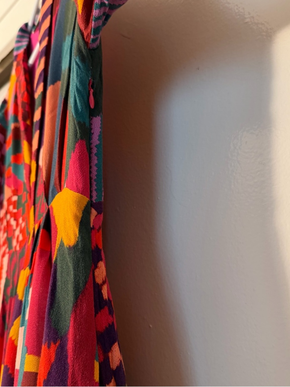 FARM Rio Bold Abstract Multi-Color Maxi Dress - Picture 4 of 8